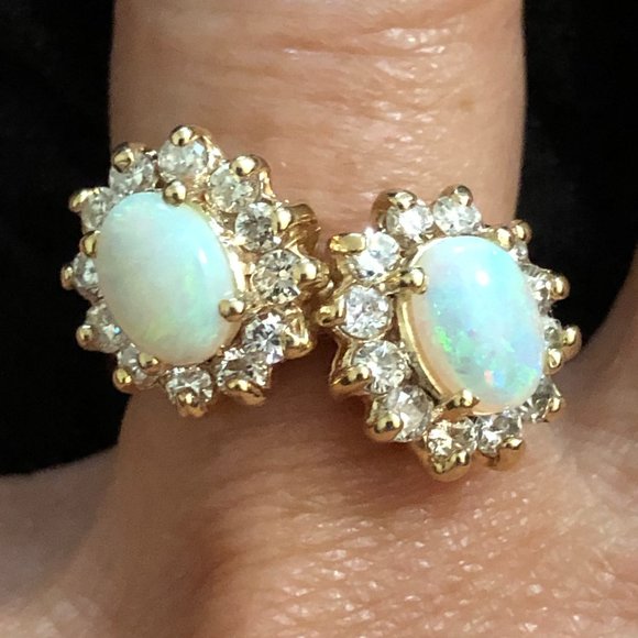14K Yellow Gold Dual Design Opal Diamond Ring - Picture 3 of 6